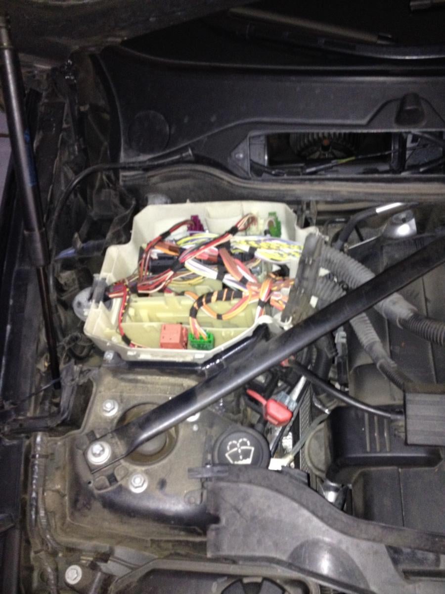 2008 Bmw 328i Starter Relay Location